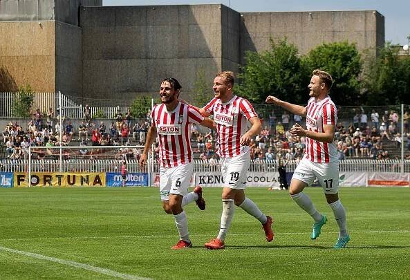 PODÍVEJTE SE: Sen se rozplynul. Žižkov usmažil Domažlice v červenobílém pekle