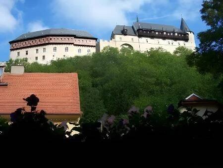 Pohled zvenku, Hotel Karlstejn & SPA near Bývalý lom Velká Amerika