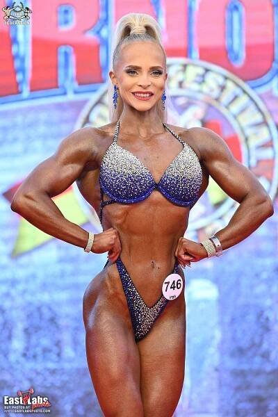 Ronnie.cz - Essi Torronen