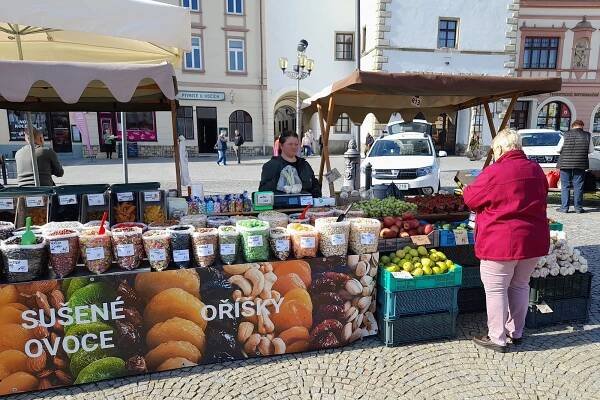 Vyškovské náměstí ožilo Velikonočními trhy. Podívejte, jak vypadá jejich nabídka