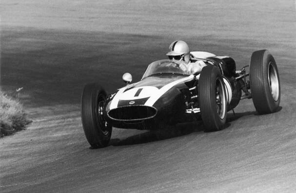 67 let formule 1: Od "skořápek" s motorem vpředu po moderní materiály a hybridy