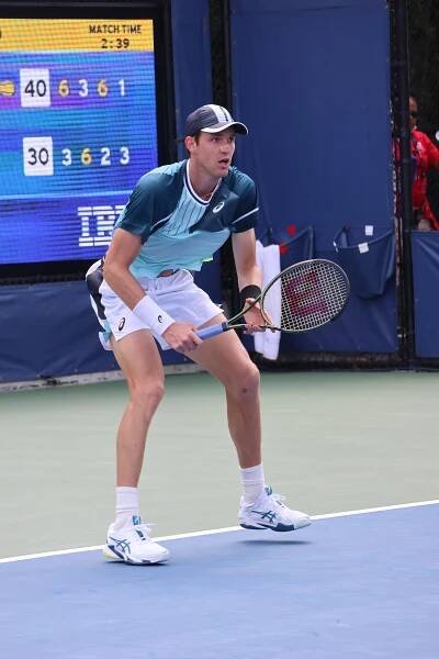 Soubor:Nicolás Jarry (2023 US Open) 05.jpg – Wikipedie