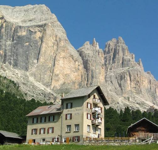 Rifugio Stella Alpina Spiz Piaz – Rifugio nel cuore del Catinaccio