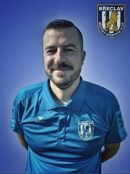 Kouč břeclavské fotbalové přípravky Jan Svoboda získal ocenění trenér roku.