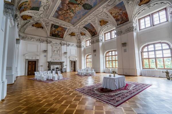 Velký sál - Galerie - ZÁMEK LNÁŘE