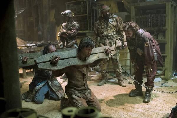 Into the Badlands - Tygr proti hoře - Z filmu - Daniel Wu, Stephen Walters