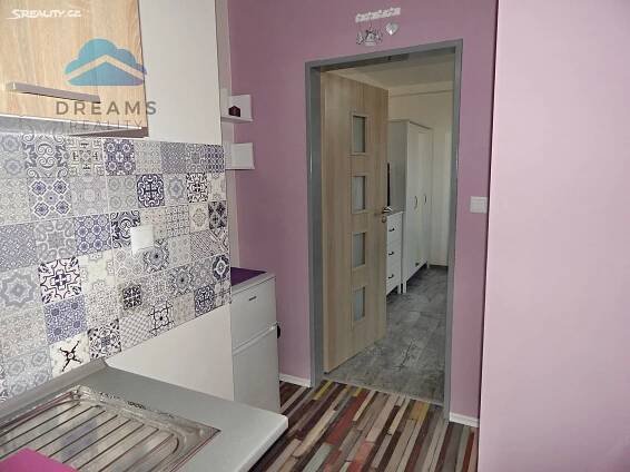 Pronájem bytu 1+1 32 m², Masarykova, Modřice