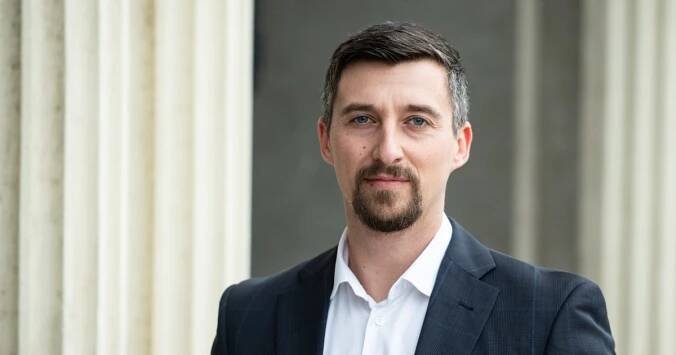 Od zlomené páteře k medaili Za hrdinství. ‚Děti vás naučí, co je podstatné,‘ říká nový zástupce výsadkářů