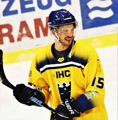 II. liga ledního hokeje: IHC Králové Písek - HC Klatovy 4:5.