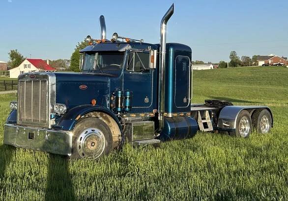 1981 Peterbilt 359 truck [road ready]