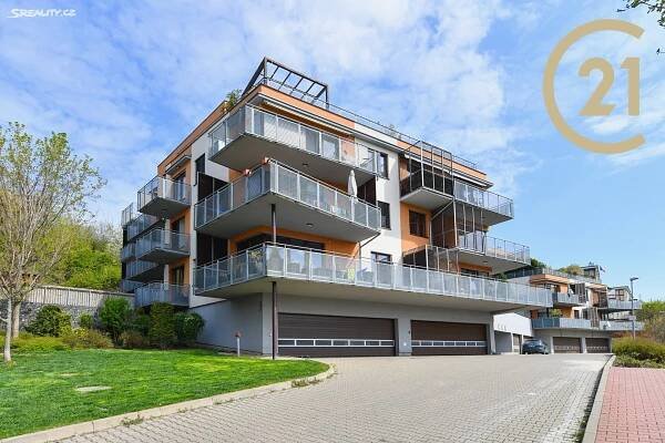 Prodej bytu 2+kk 50 m², Jeřabinová, Praha 5 - Smíchov