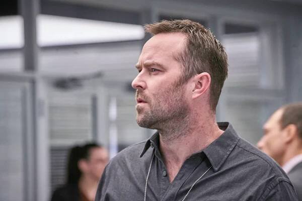 Mrtvý bod - Everybody Hates Kathy - Z filmu - Sullivan Stapleton
