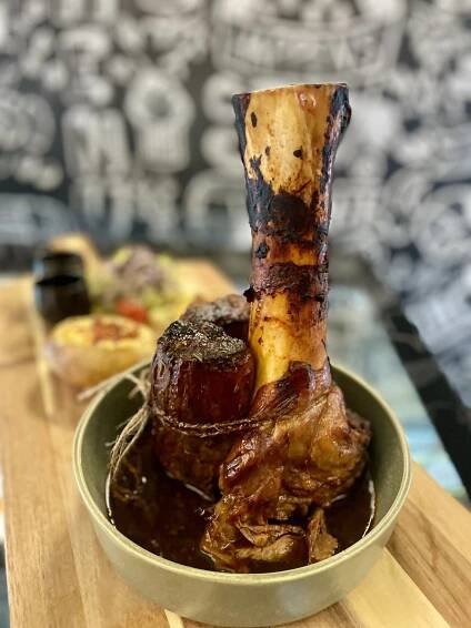 Chef Bistro & Grill - Kadaň 1 | Mezinárodní kuchyně blízko mě | Zamluvit nyní