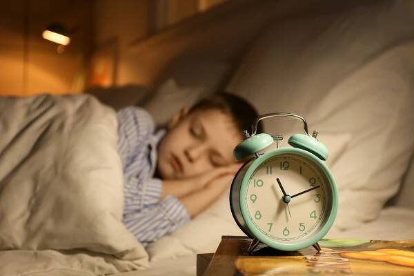 Bedtime Fading: Helping a Child Who Cannot Fall Asleep — Mother Together