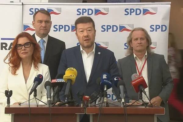 SPD a Trikolora půjdou do dalších voleb společně. Okamura řekl, že chce zabránit propadnutí hlasů