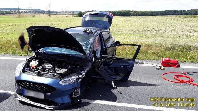 Vážná nehoda tentokrát uzavřela hlavní tah z Plzně do Domažlic | Krimi Plzeň