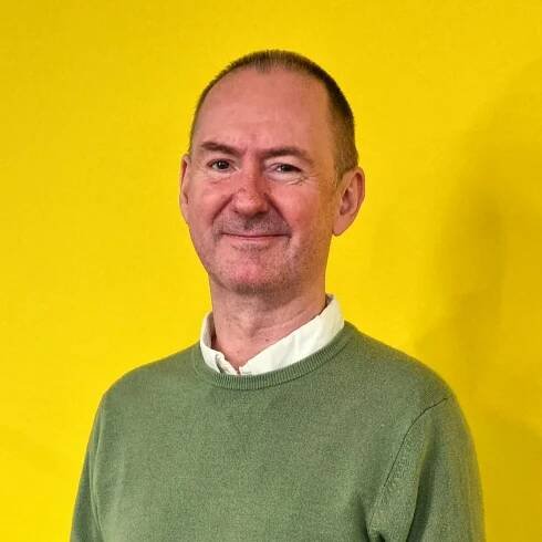Headshot of Dr Richard Harrison