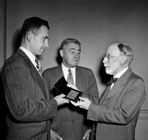 Ernst Mayr, Ph.D. | Academy of Achievement