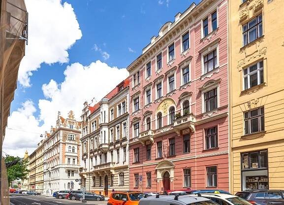 Prodej bytu 3+1 100 m², Zborovská, Praha, Praha