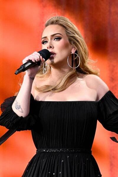 Adele Righteously Cussed Out a Heckler Who Said ‘Pride Sucks’ at Her Concert