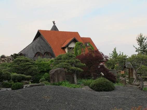 Bonsaje: Zahrada Bonsai Centra Muzea Isabelia