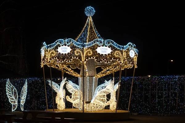 Winter Village Lumina Park Praha – SLEVA 15% na světlo Vánoc u centra Westfield Chodov