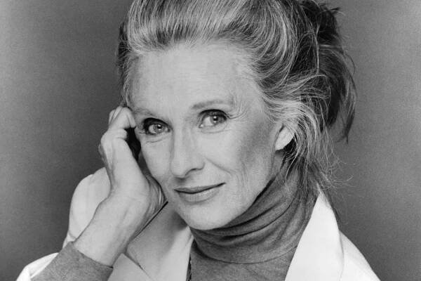 Cloris Leachman, Oscar Winner and Mary Tyler Moore Show Star, Dies at 94