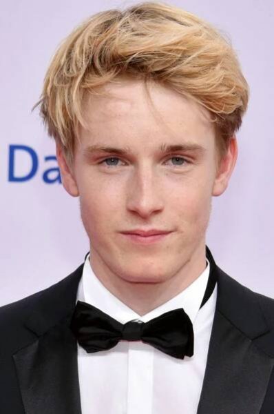 Louis Hofmann - Biography, Height & Life Story
