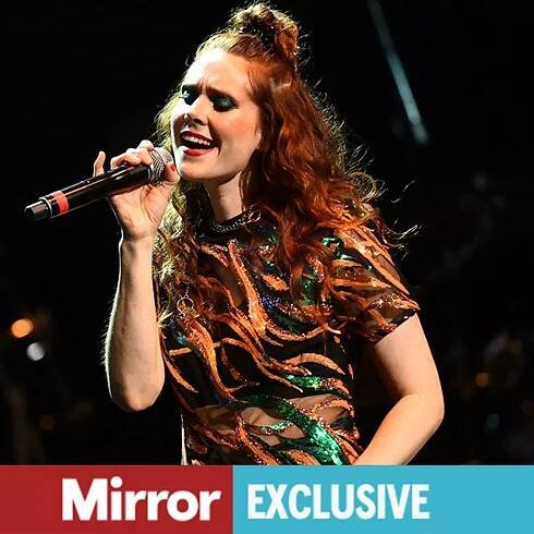 Kate Nash takes foul-mouthed swipe at Rod Stewart and Denise Welch at Glastonbury