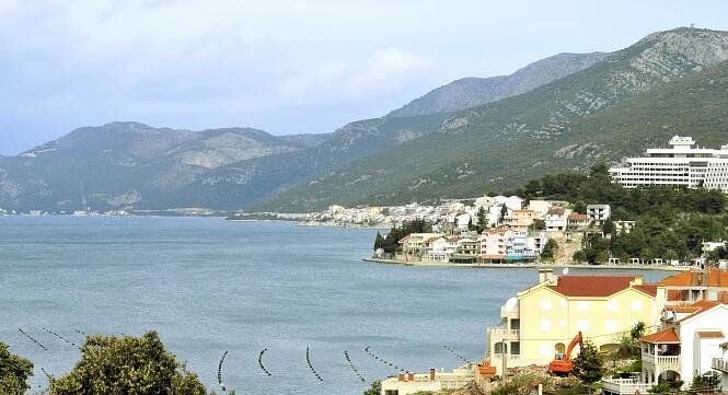 File:Neum, costa.jpg - Wikimedia Commons