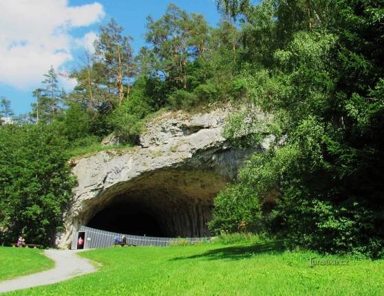 Za zážitky do Sloupsko - Šošůvských jeskyní