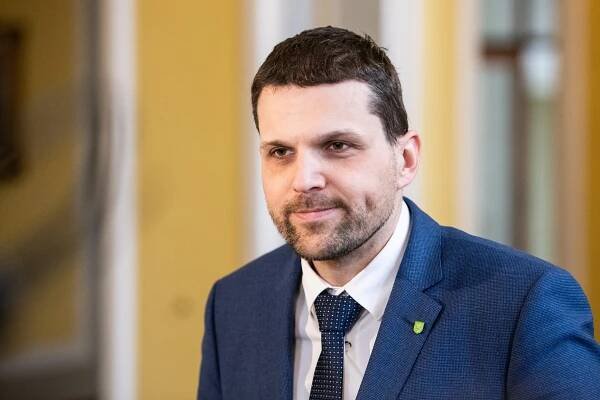 Pochybnosti o vyšetřování havárie na Bečvě má asi celý národ. Rozsudek není jasný, říká ministr Hladík