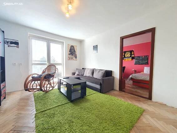 Pronájem bytu 2+1 56 m², Sadová, Hulín