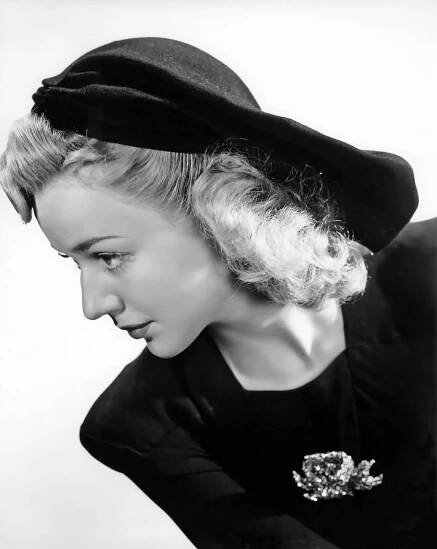 Anne Shirley, 1941