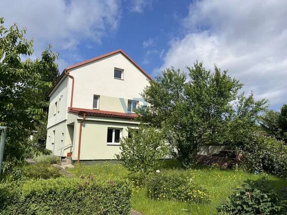 Prodej rodinného domu se zahradou a chatou, 865 m2, Suchdol nad Lužnicí, ulice Erbenova - vicek-reality.cz