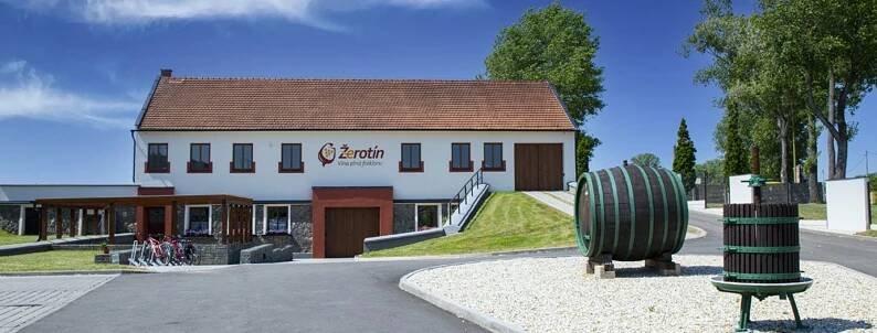 Vinařství Žerotín - Vína plná folkloru