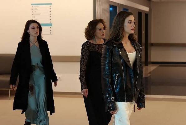 Aile - Episode 5 - Z filmu - Nur Sürer, Kıvanç Tatlıtuğ