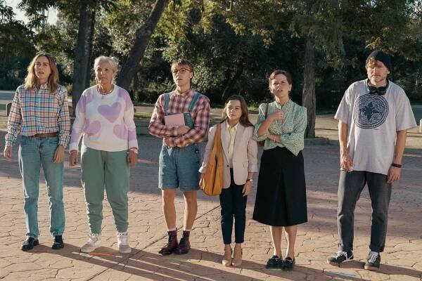 Kdo je kdo? - Z filmu - Kira Miró, Elena Irureta, Martí Cordero, Sofía Otero, Ana Jara, Salva Reina