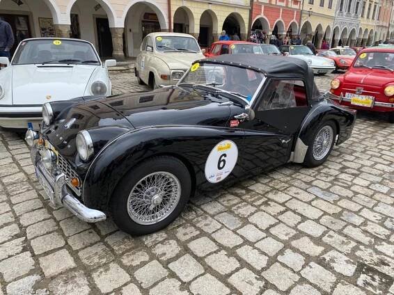 Tipy na víkend na Pelhřimovsku. Projede Spring Classic, přijede kytarista Stinga