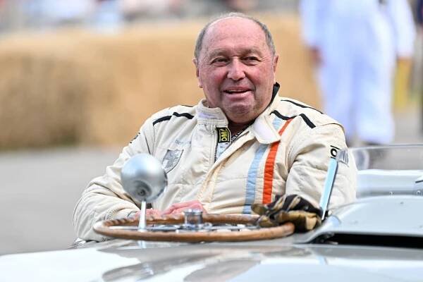 Zemřel Jochen Mass, účastník Villeneuvovy smrtelné nehody a Schumacherův mentor