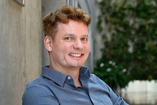 Umělá inteligence vytvoří obrovské množství hodnoty, říká matematik Dvořák