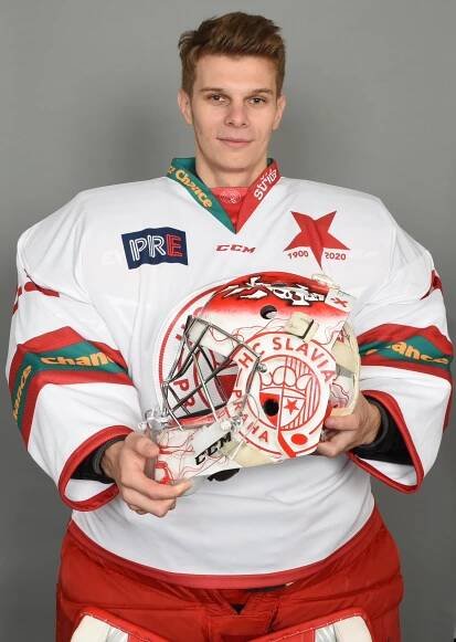 HC Slavia Praha | Maska s postavou od Marvela i číslem 45. Chci navázat na svůj vzor, říká Michajlov