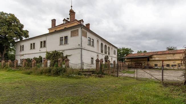 Obrázek /media/11tdgp4i/zamek_patek_thasl31.jpg