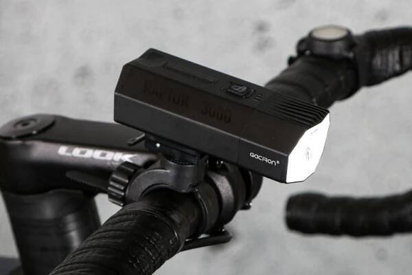 2024 Gaciron Raptor-3000 front bike light.jpg