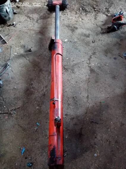 Desta hydraulický válec pist na vez - Koloveč - Bazar