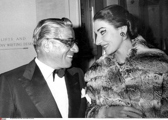 Předchůdkyně Jackie Onassis s bohatým milencem trpěla: Marii zdrogoval, aby s ním měla sex!