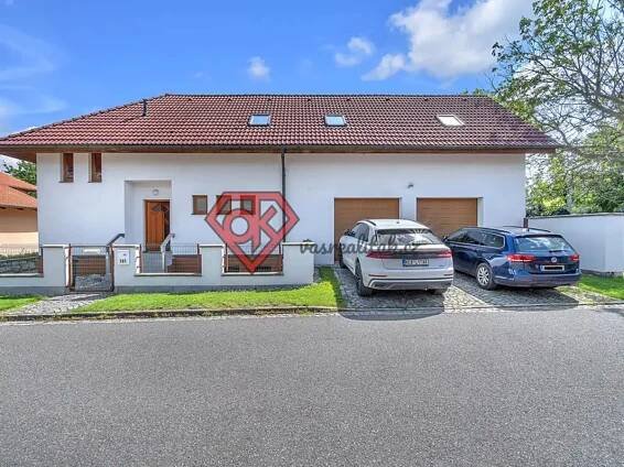 Prodej domu 349 m², pozemek 1210 m²