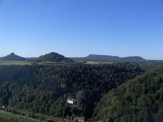 Z Dolního Žlebu na Kleiner Zschirnstein.