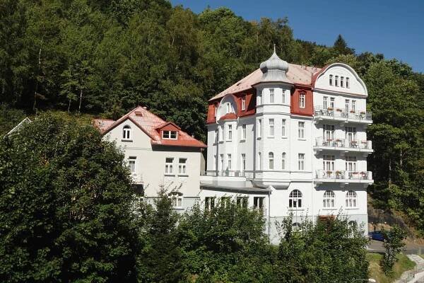 Official Website Kontaktujte nás by Axxos Hotels