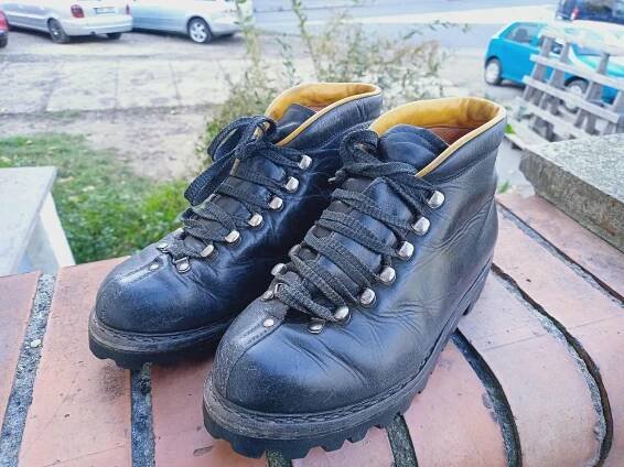Retro kožené pohorky Botas vel 41 BOTY